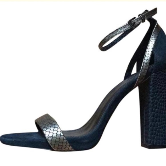 Pour La Victoire-Sandals/Heels - Picture 1 of 6